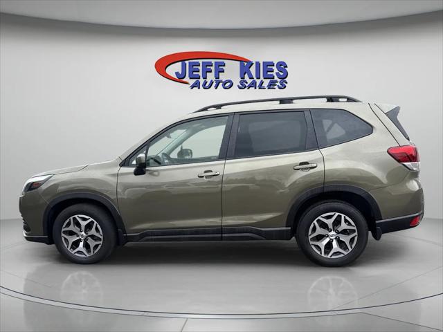 2023 Subaru Forester Premium
