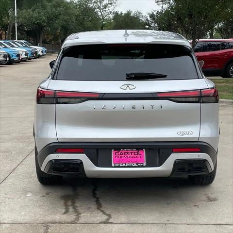 2022 INFINITI QX60 PURE
