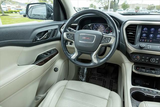 2022 GMC Acadia AWD Denali