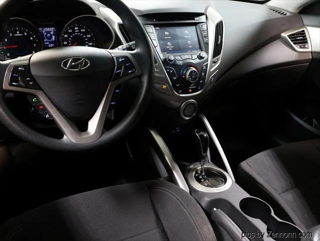 2016 Hyundai Veloster Base