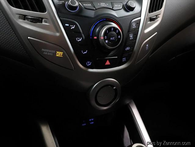 2016 Hyundai Veloster Base