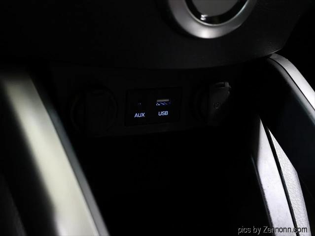 2016 Hyundai Veloster Base
