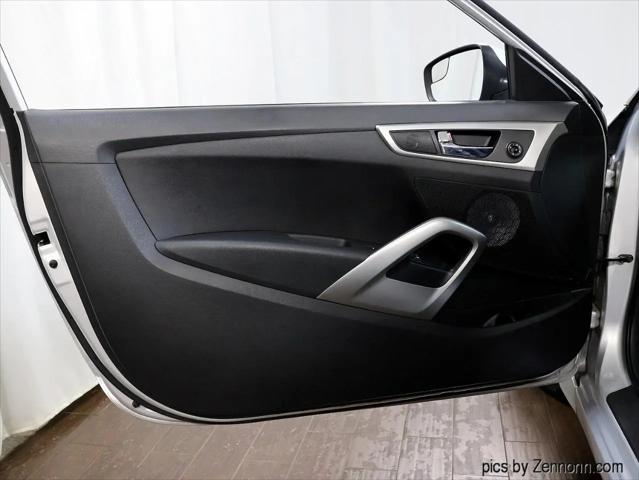 2016 Hyundai Veloster Base