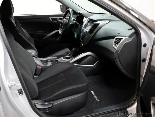 2016 Hyundai Veloster Base