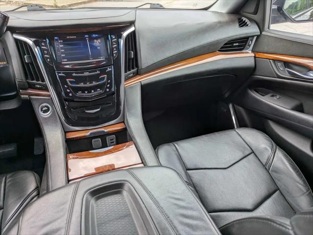 2015 Cadillac Escalade Luxury