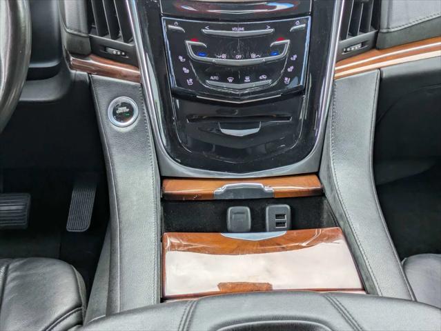 2015 Cadillac Escalade Luxury