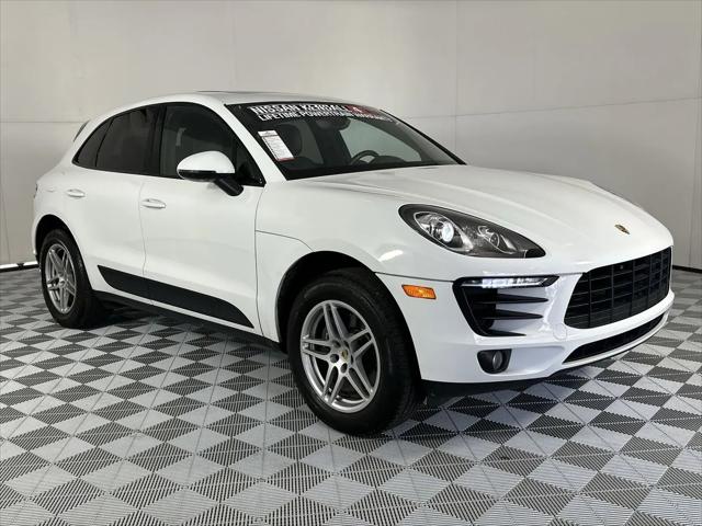 2017 Porsche Macan Macan