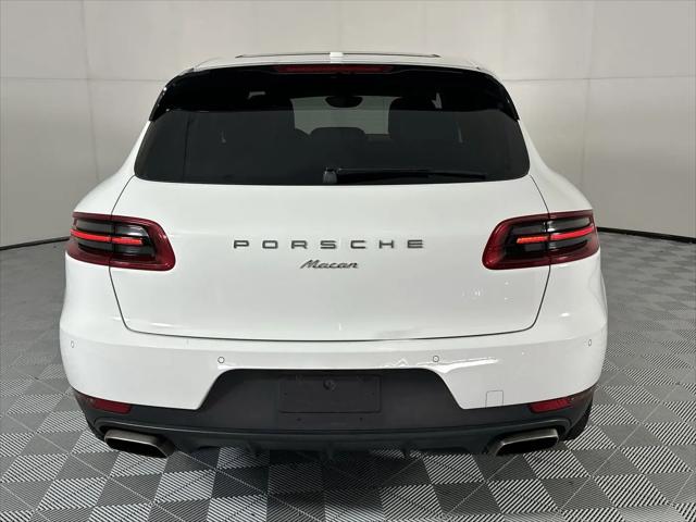 2017 Porsche Macan Macan