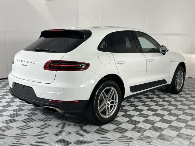2017 Porsche Macan Macan