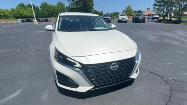2023 Nissan Altima SV FWD