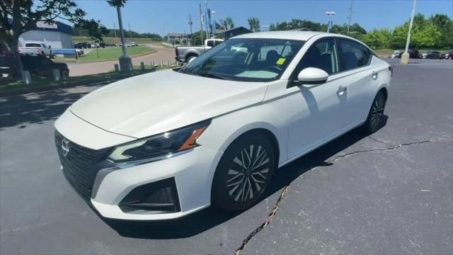 2023 Nissan Altima SV FWD