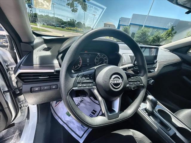 2023 Nissan Altima SV FWD
