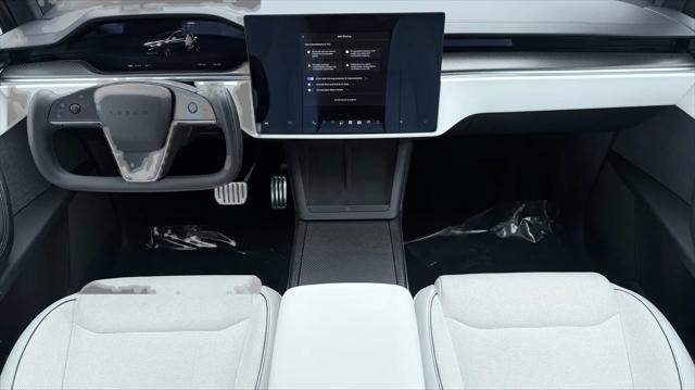 2022 Tesla Model X Plaid Tri Motor All-Wheel Drive