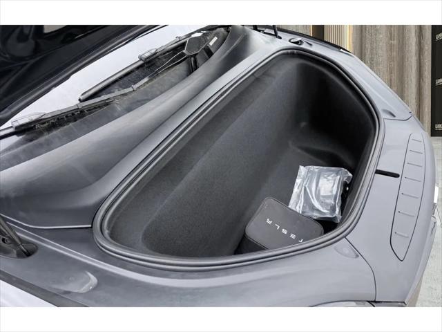 2022 Tesla Model X Plaid Tri Motor All-Wheel Drive