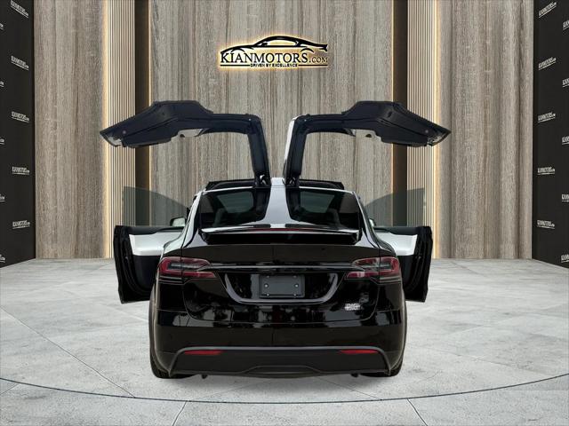 2022 Tesla Model X Plaid Tri Motor All-Wheel Drive