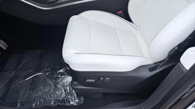 2022 Tesla Model X Plaid Tri Motor All-Wheel Drive