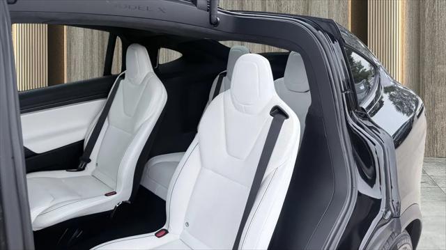 2022 Tesla Model X Plaid Tri Motor All-Wheel Drive