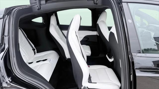 2022 Tesla Model X Plaid Tri Motor All-Wheel Drive
