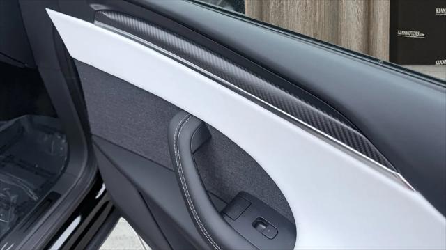 2022 Tesla Model X Plaid Tri Motor All-Wheel Drive
