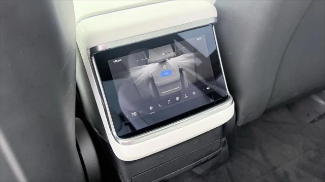 2022 Tesla Model X Plaid Tri Motor All-Wheel Drive