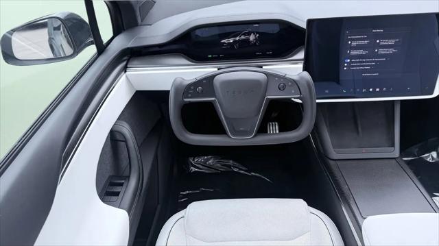 2022 Tesla Model X Plaid Tri Motor All-Wheel Drive