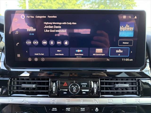 2026 Nissan Pathfinder SV