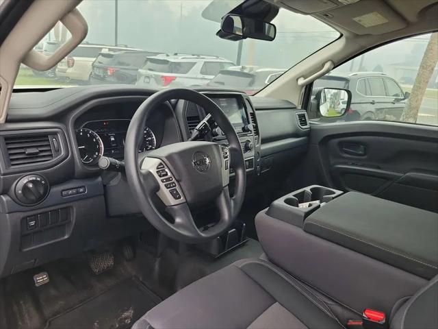 2022 Nissan Titan Crew Cab S 4x2