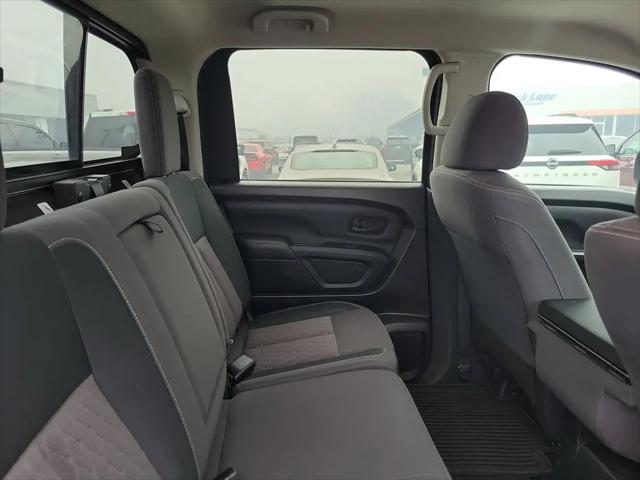 2022 Nissan Titan Crew Cab S 4x2