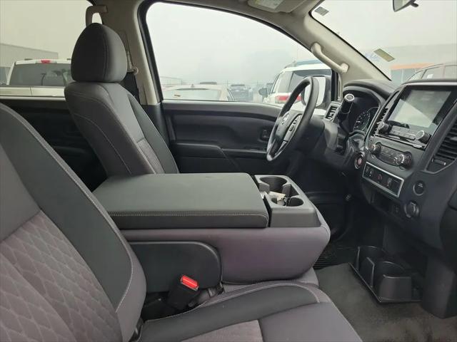 2022 Nissan Titan Crew Cab S 4x2
