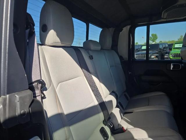 2023 Jeep Gladiator Sport