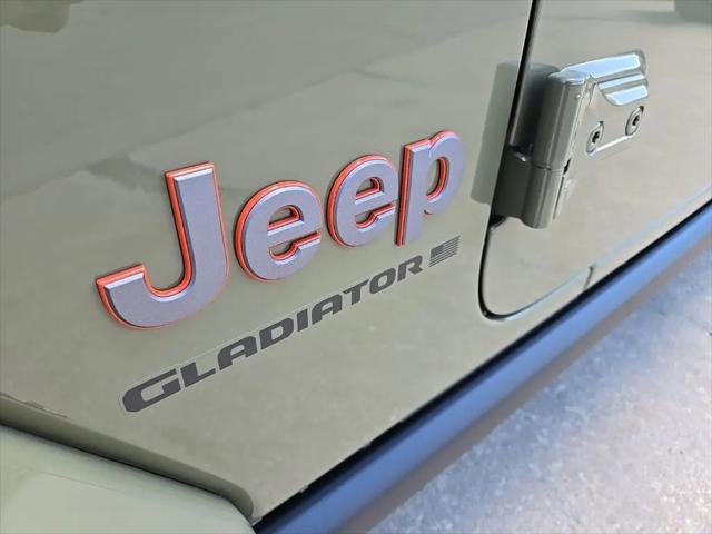 2026 Jeep Gladiator Sport