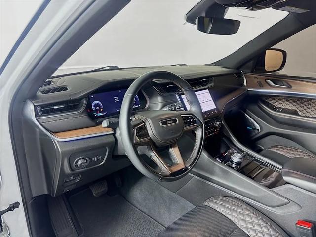 2023 Jeep Grand Cherokee L Summit 4x4