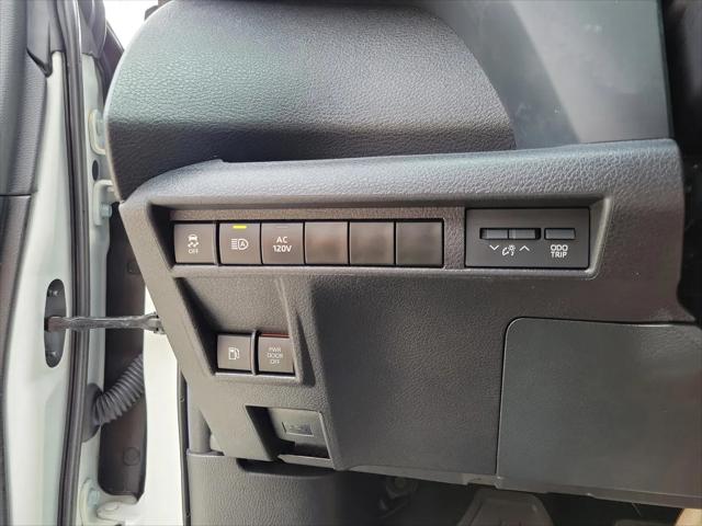 2025 Toyota Sienna XSE