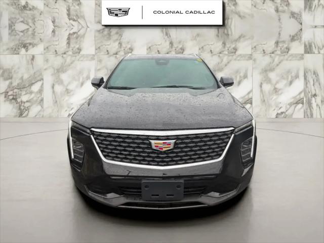2025 Cadillac XT4 AWD Premium Luxury