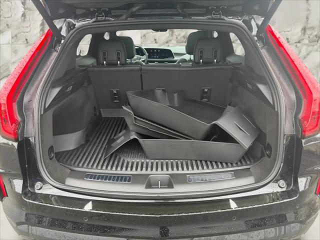 2025 Cadillac XT4 AWD Premium Luxury
