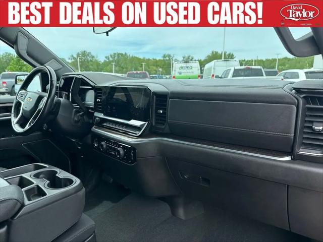 2022 Chevrolet Silverado 1500 4WD Crew Cab Short Bed LT with 2FL