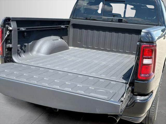 2025 Ram 1500 Tradesman Crew Cab 4x4 5'7" Box