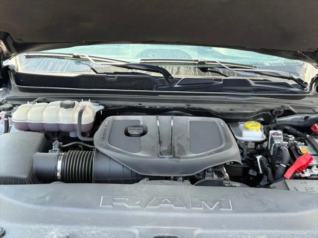 2025 Ram 1500 Tradesman Crew Cab 4x4 5'7" Box