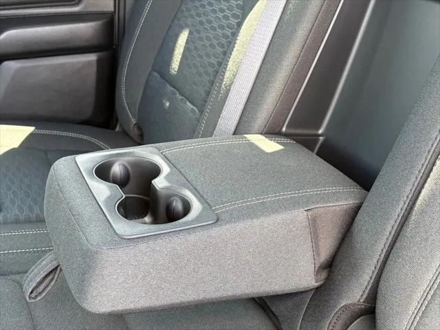 2025 Ram 1500 Tradesman Crew Cab 4x4 5'7" Box