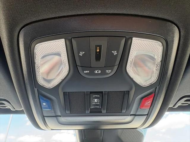 2025 Ram 1500 Tradesman Crew Cab 4x4 5'7" Box