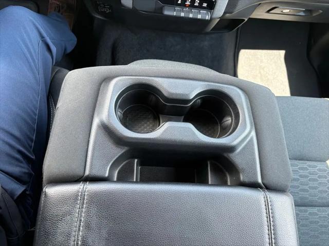 2025 Ram 1500 Tradesman Crew Cab 4x4 5'7" Box