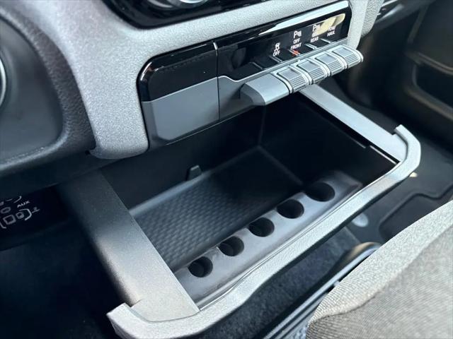 2025 Ram 1500 Tradesman Crew Cab 4x4 5'7" Box