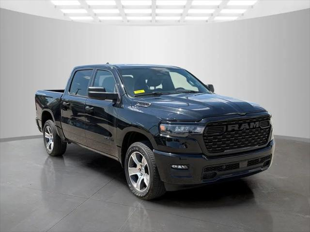 2025 Ram 1500 Tradesman Crew Cab 4x4 5'7" Box