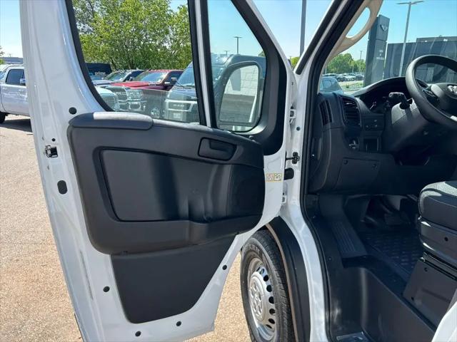 2024 Ram ProMaster 2500 Cargo Van Tradesman High Roof 136" WB w/Pass Seat