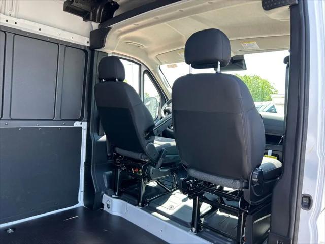 2024 Ram ProMaster 2500 Cargo Van Tradesman High Roof 136" WB w/Pass Seat
