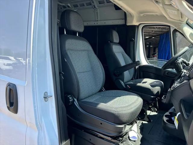 2024 Ram ProMaster 2500 Cargo Van Tradesman High Roof 136" WB w/Pass Seat