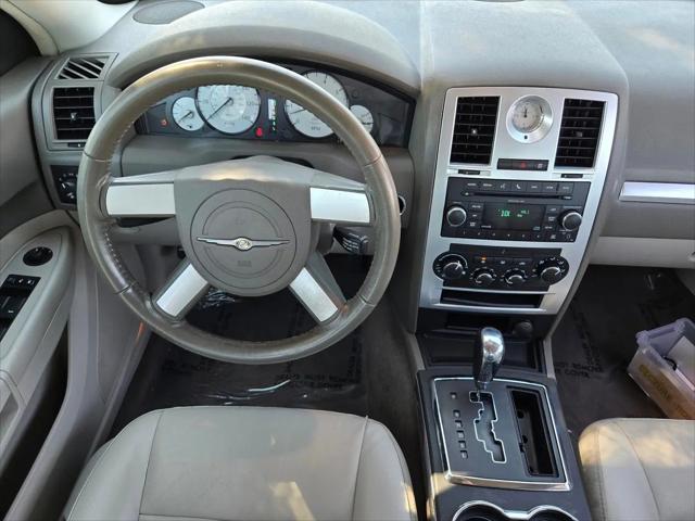 2010 Chrysler 300 Touring/Signature Series/Executive Series