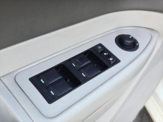 2010 Chrysler 300 Touring/Signature Series/Executive Series