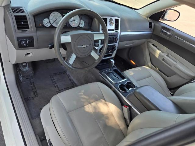2010 Chrysler 300 Touring/Signature Series/Executive Series