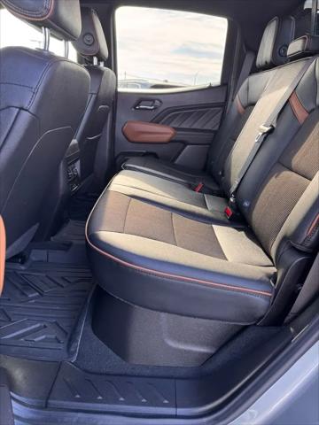 2025 GMC Canyon 4WD AT4